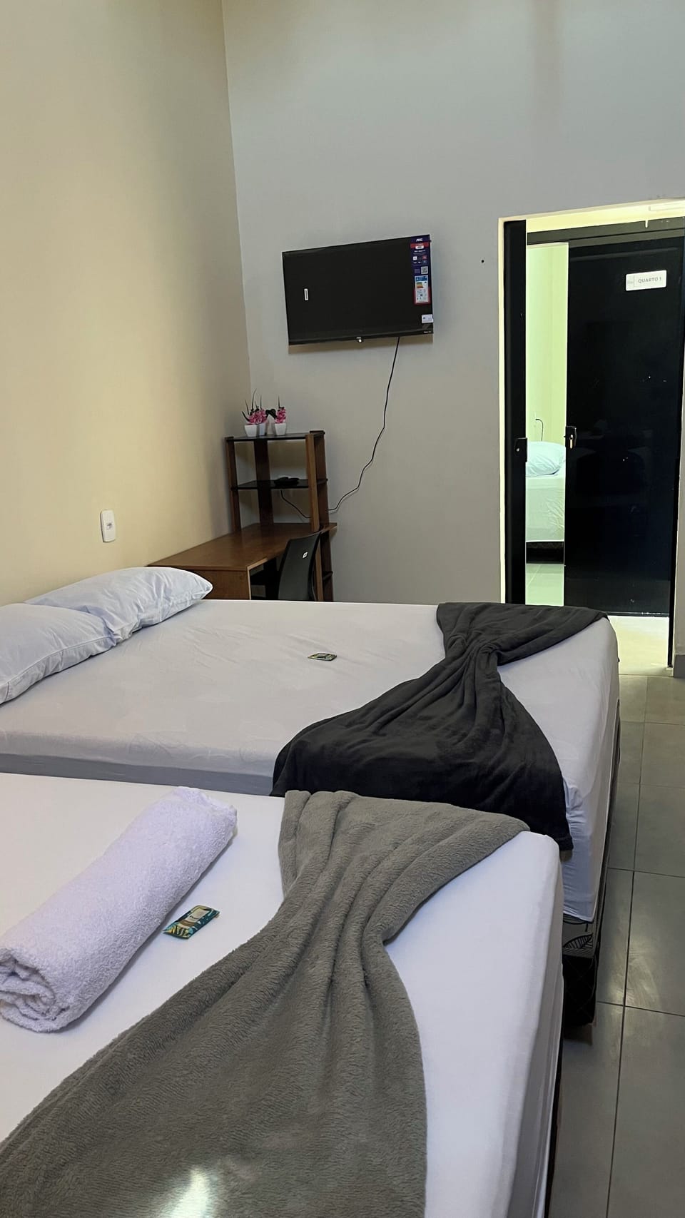 Family Double or Twin Room | Desk, free WiFi