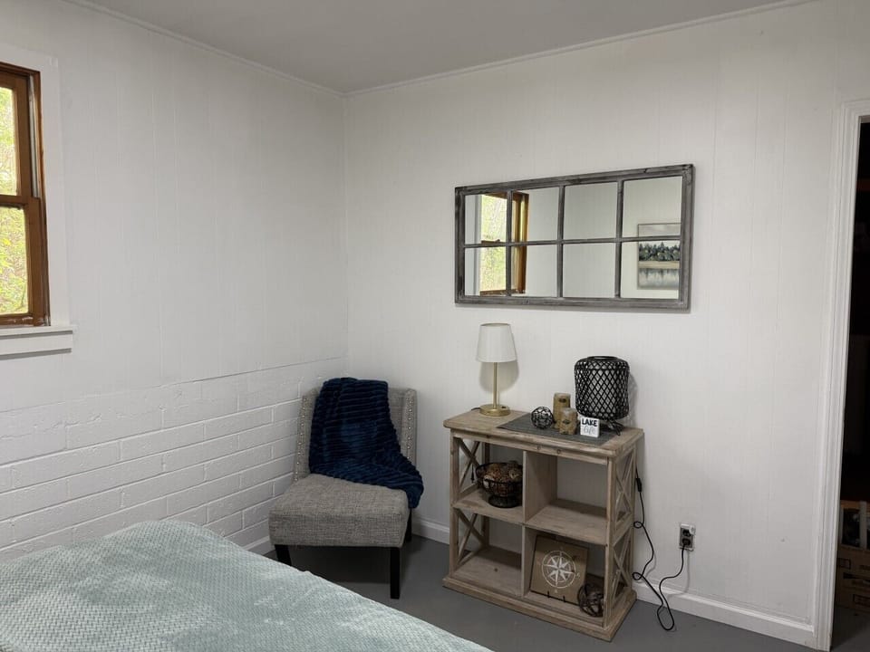 Queen Bedroom