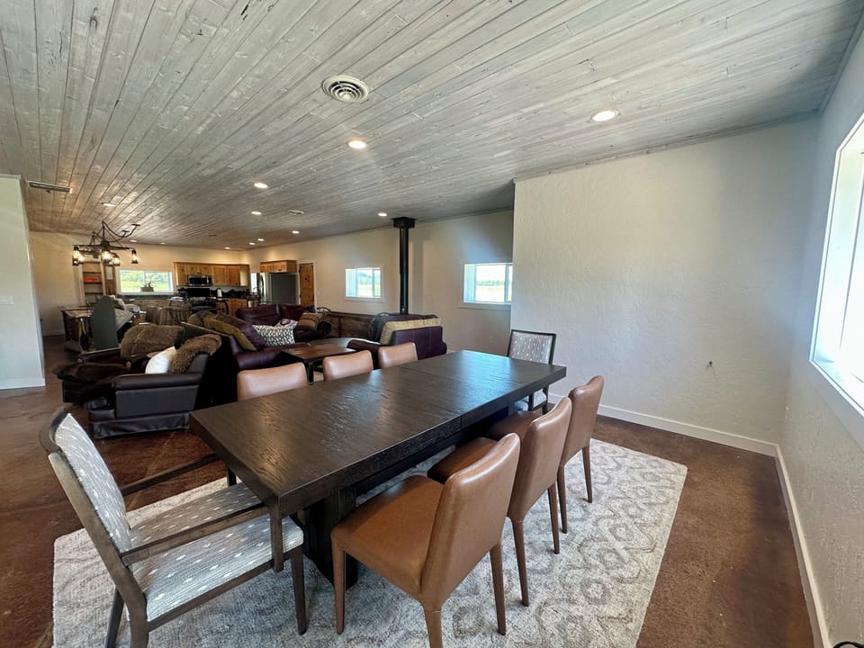 Main House: game table, extra dining space, or event prep area