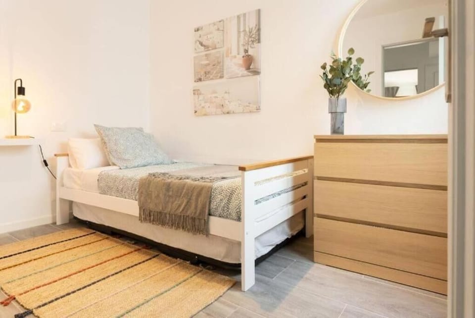 Deluxe Apartment | Free WiFi