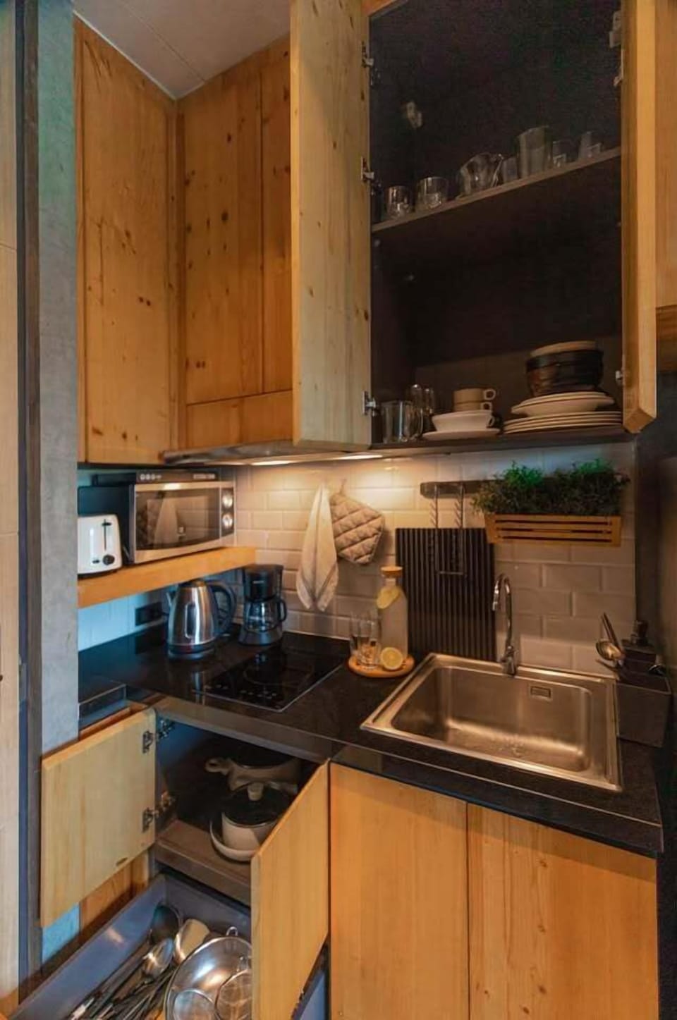 B528 Relife Condo 5 Minutes Walk To Nai Harn Beach (9811)