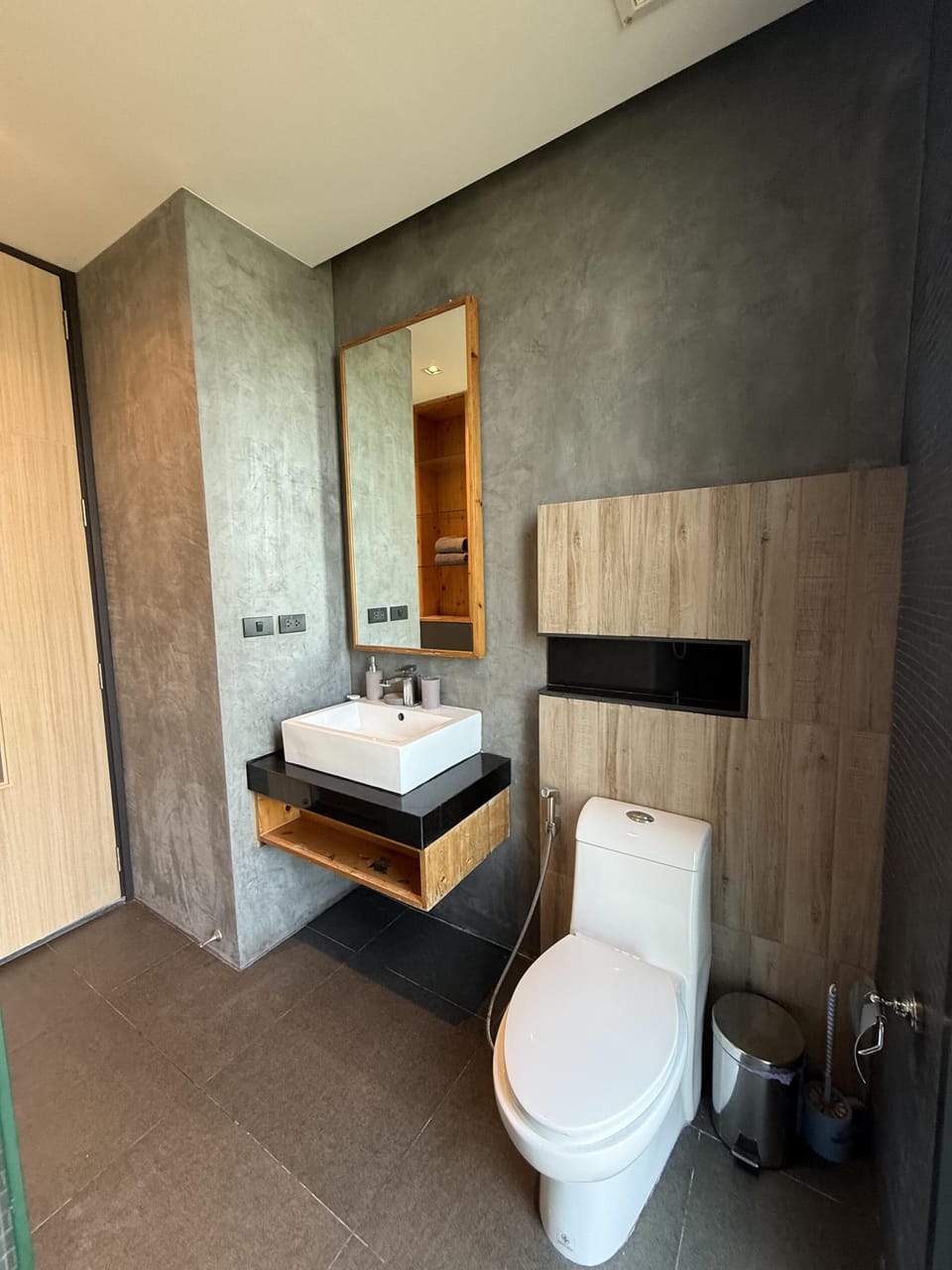 B528 Relife Condo 5 Minutes Walk To Nai Harn Beach (9843)