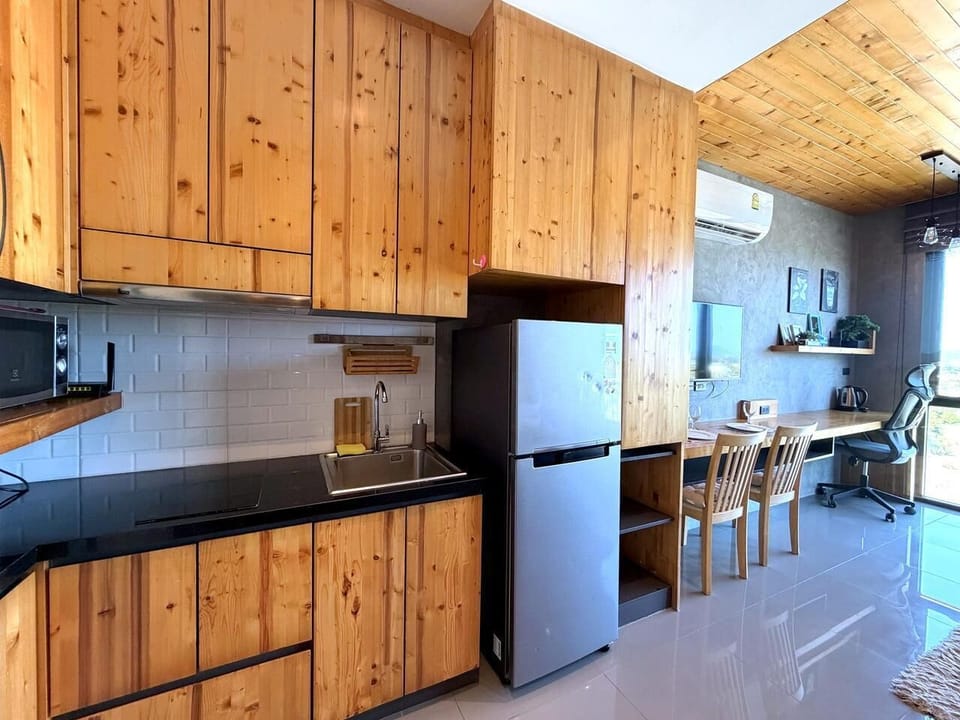 B528 Relife Condo 5 Minutes Walk To Nai Harn Beach (9799)
