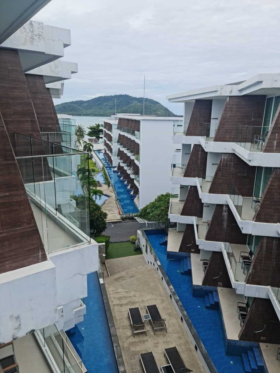 Beachfront A405 Seaview Studio Rawai Phuket (9991)