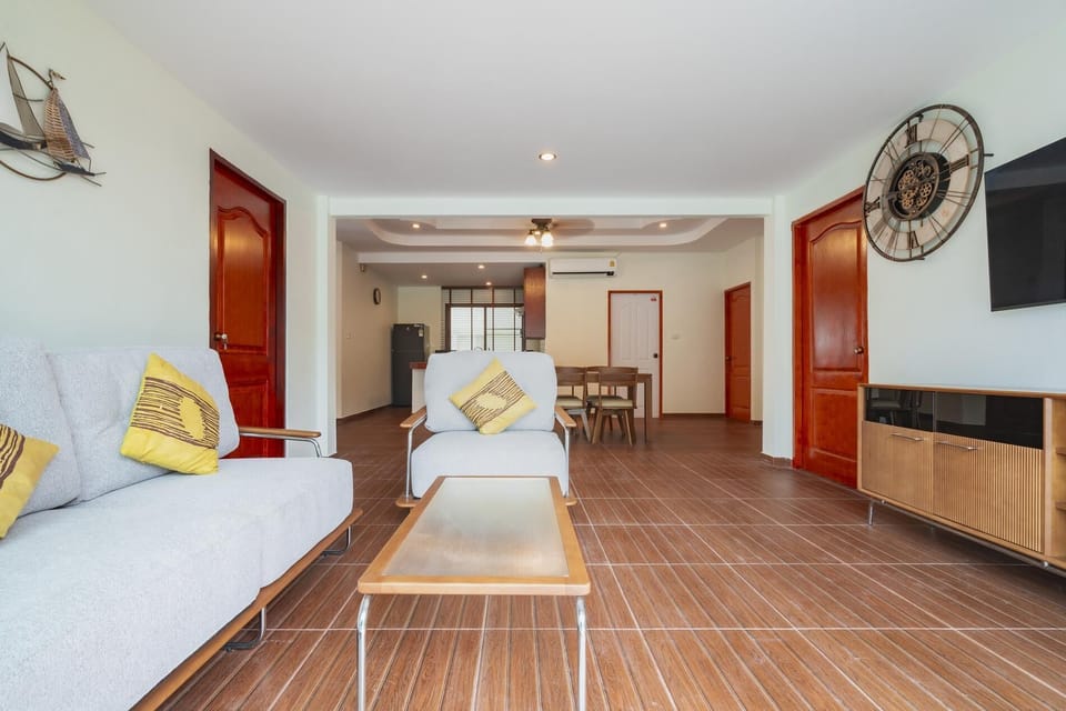 NEW Tulip 3 Bedroom Pool Villa  Chalong Phuket (10000)