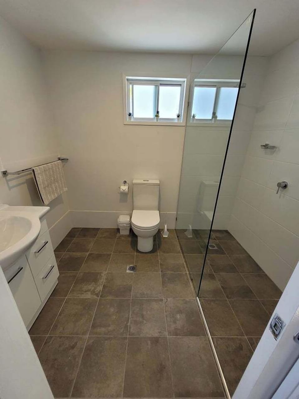 46 Bathroom