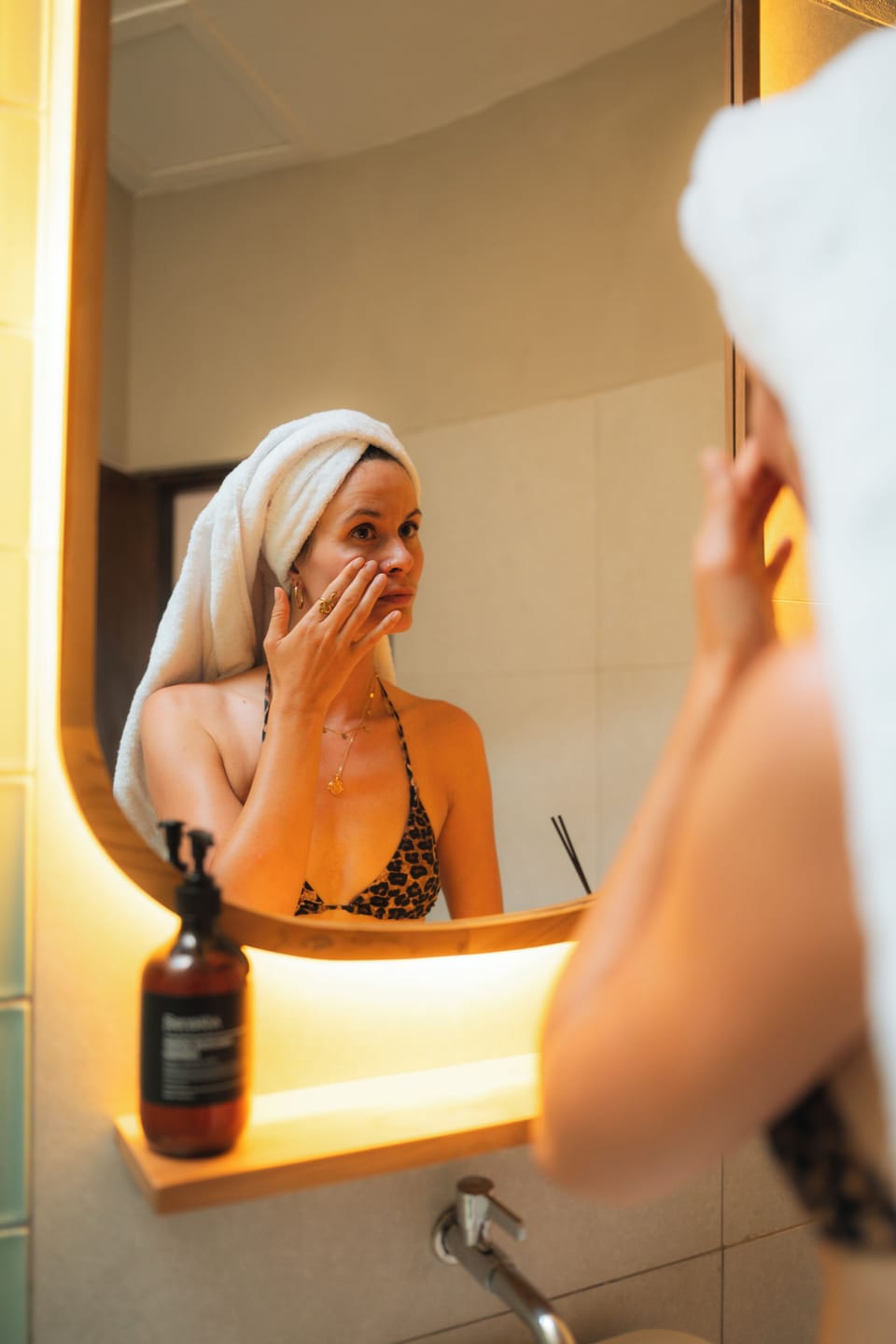 Superior Double Room, Garden View | Bathroom | Shower, free toiletries, hair dryer, towels