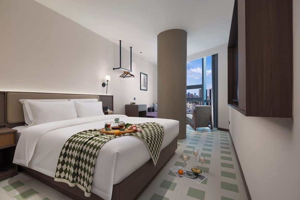 Comfort Double Room, City View | Desk, laptop workspace, soundproofing, WiFi (free)