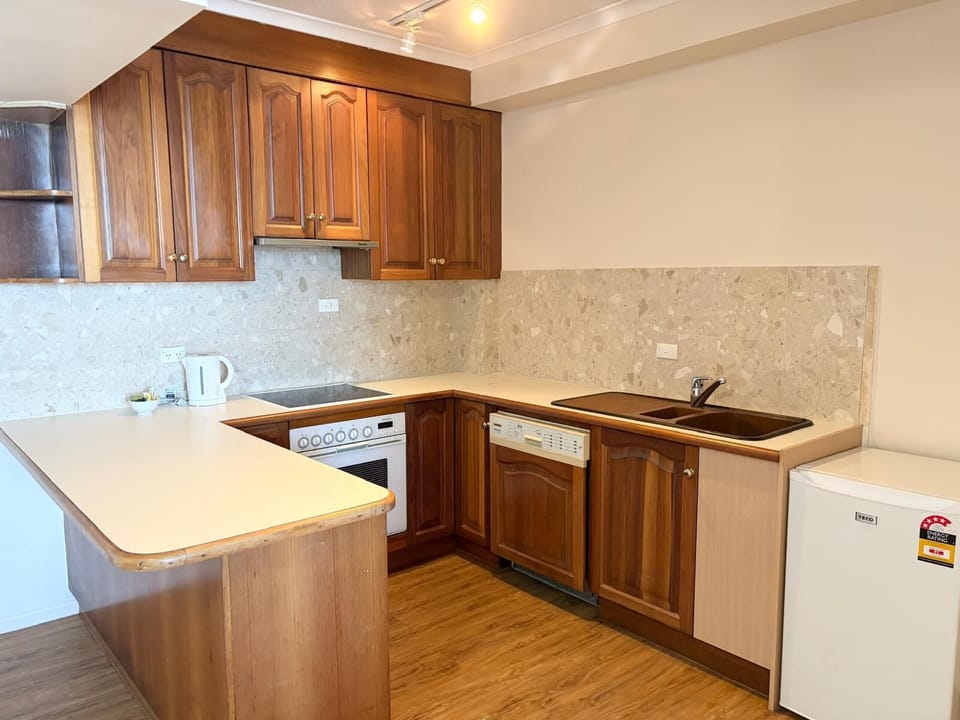 Penthouse, 1 Bedroom, Ocean View | Private kitchen