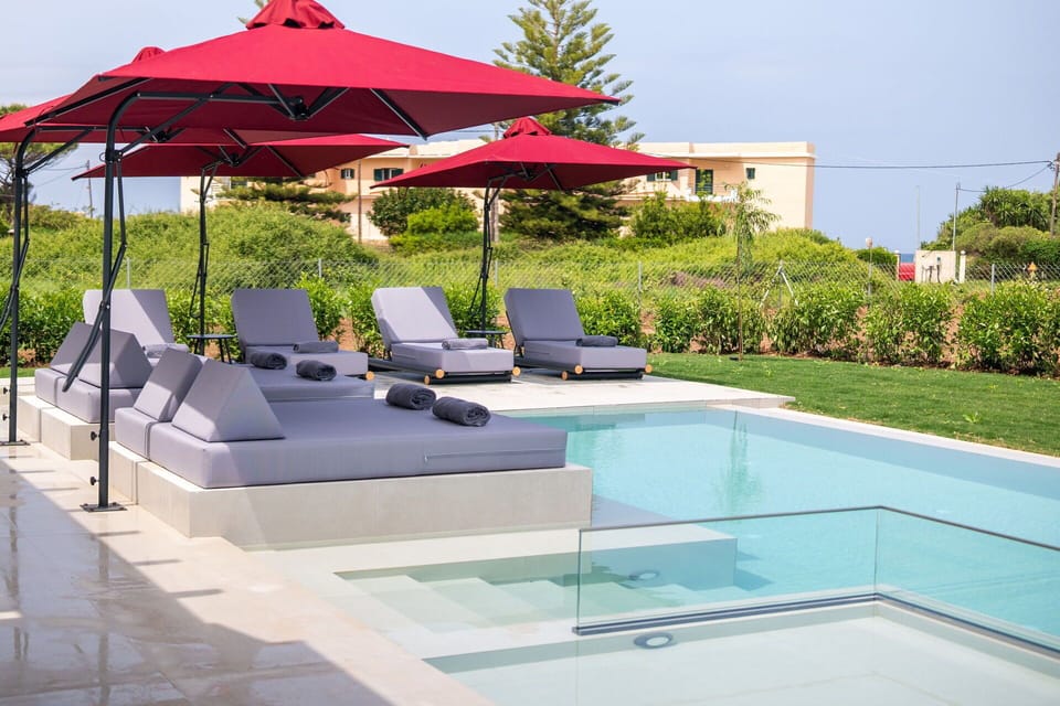 Building Exterior, Garden, Outdoor, Pool