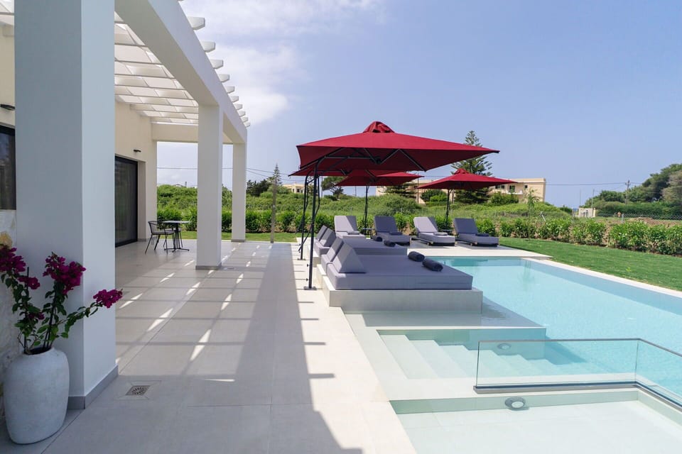Building Exterior, Garden, Outdoor, Pool