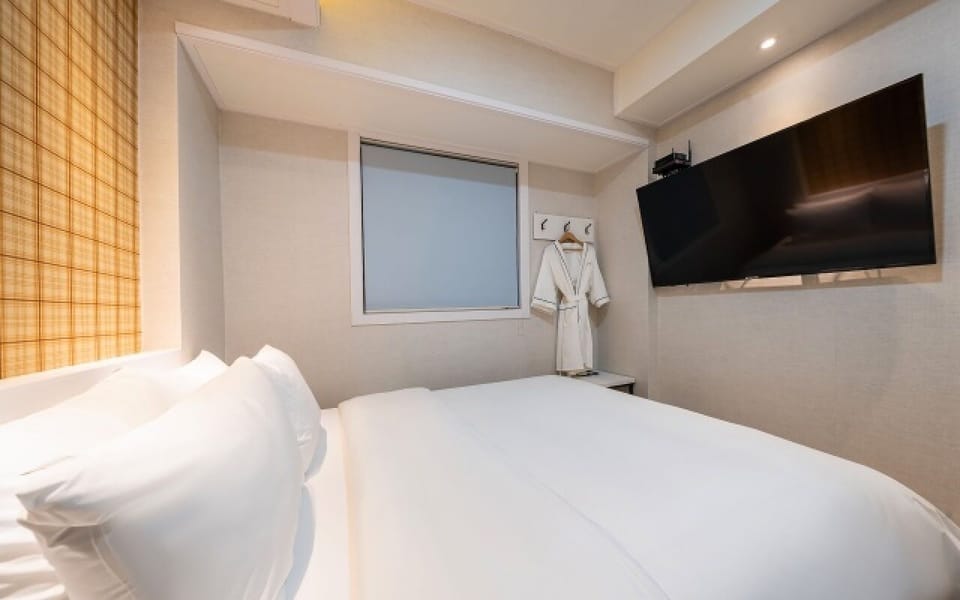 Standard Double Room, City View | Desk, laptop workspace, free WiFi