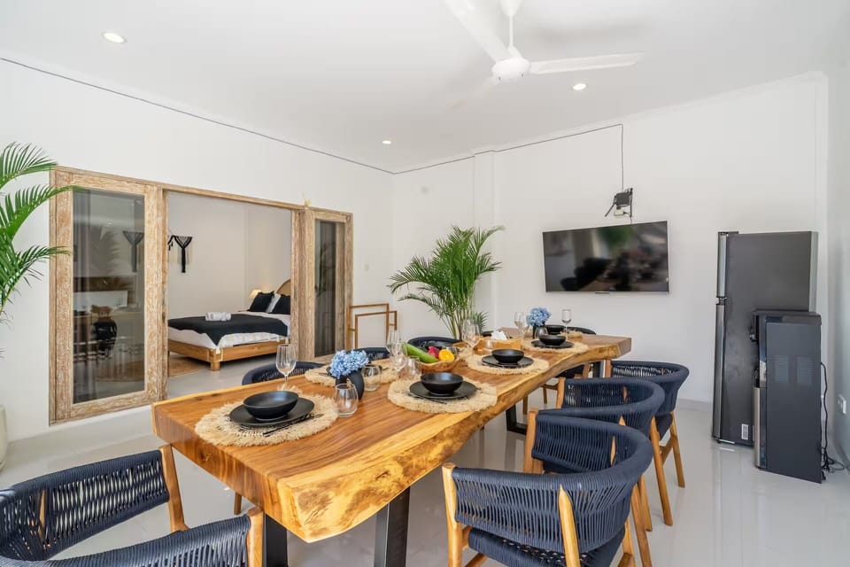 Superior Villa, 4 Bedrooms, Private Pool | Dining