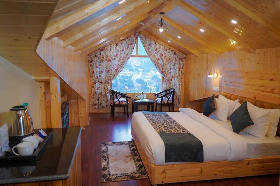 Honeymoon Room, Balcony, Mountain View | Free WiFi