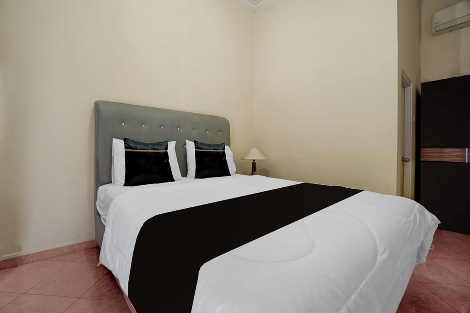 Standard Double Room | Bed sheets