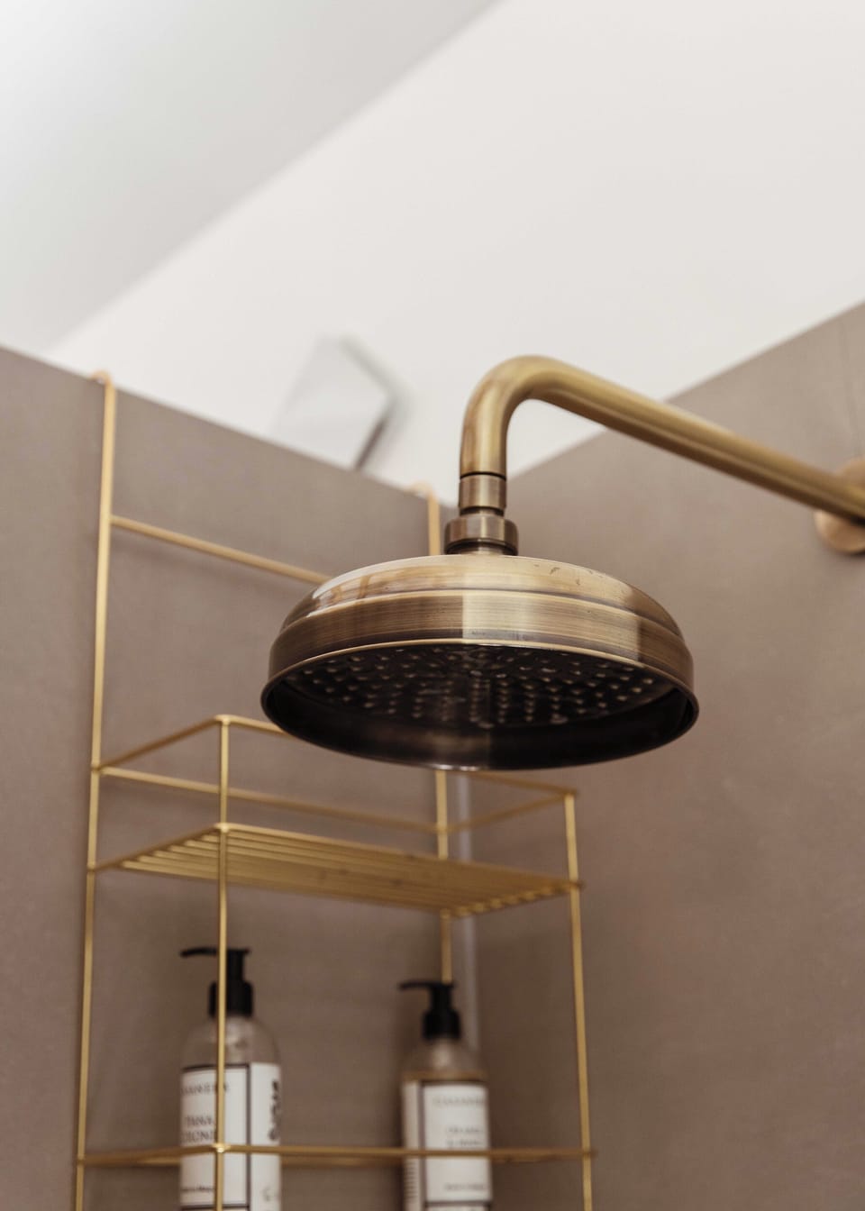 House | Bathroom | Shower, free toiletries, hair dryer, towels