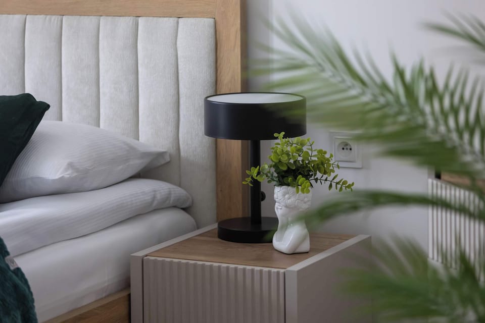 The living area's tasteful furnishings ensure a pleasant stay. 
