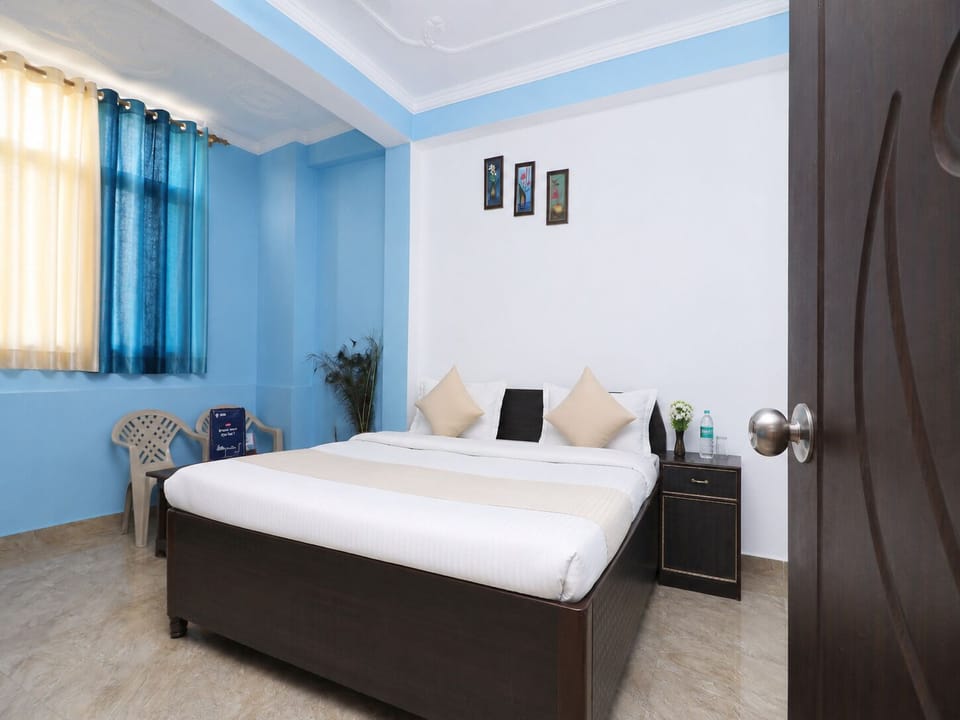 Deluxe Room | Individually furnished, free WiFi