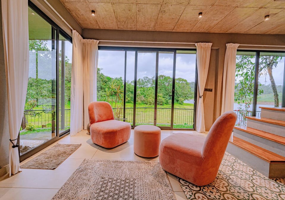 Superior Villa, River View | Interior
