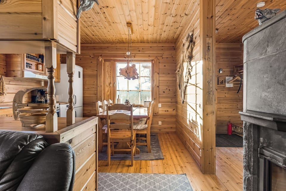 Cabin, 4 Bedrooms, Non Smoking, Mountain View | Interior