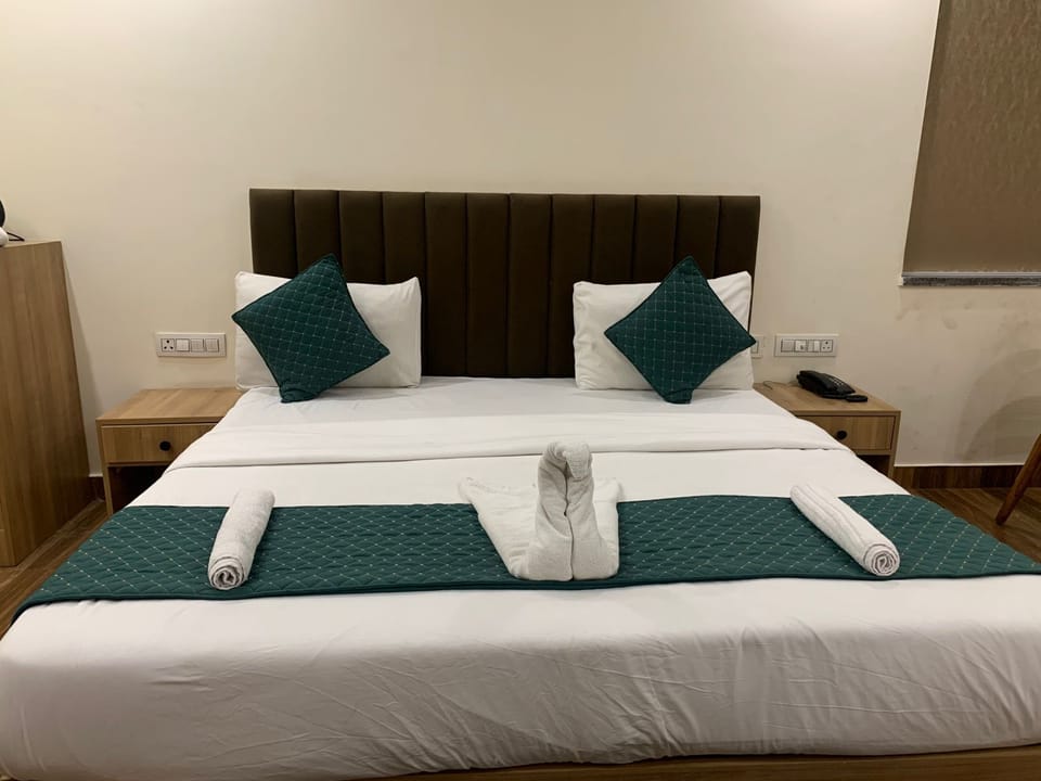 Deluxe Room | Bed sheets
