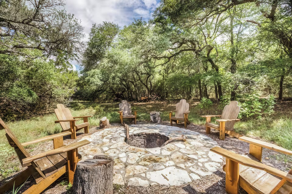 House, Garden View | Property grounds