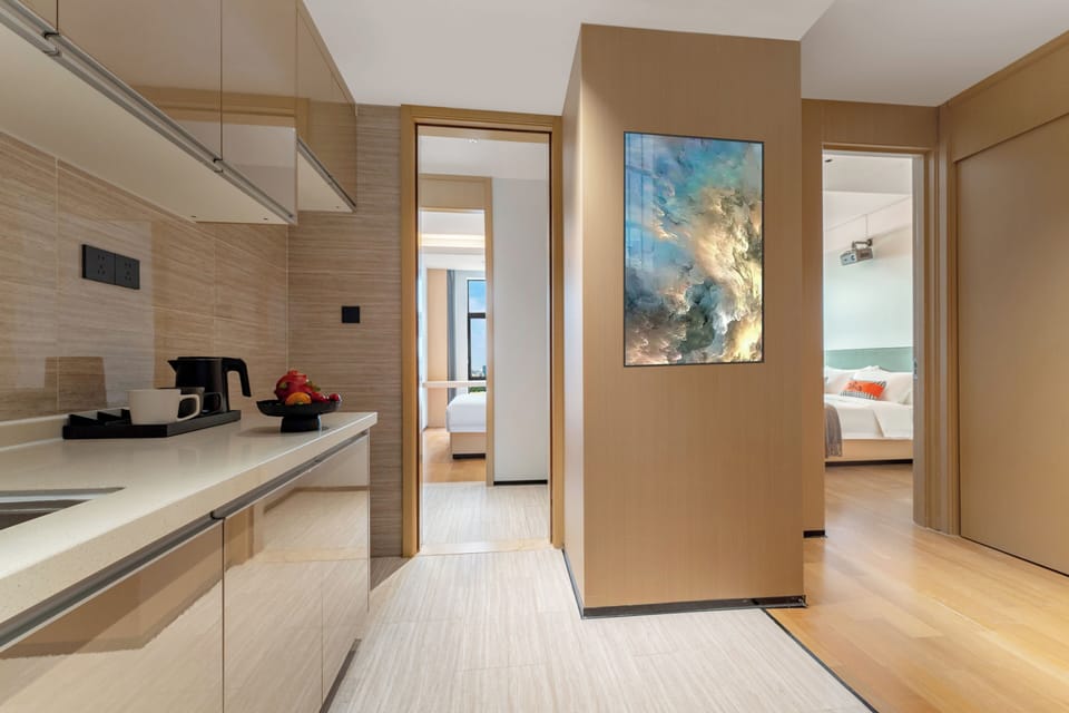Deluxe Two-Bedroom Twin Room  | Premium bedding, pillowtop beds, desk, laptop workspace
