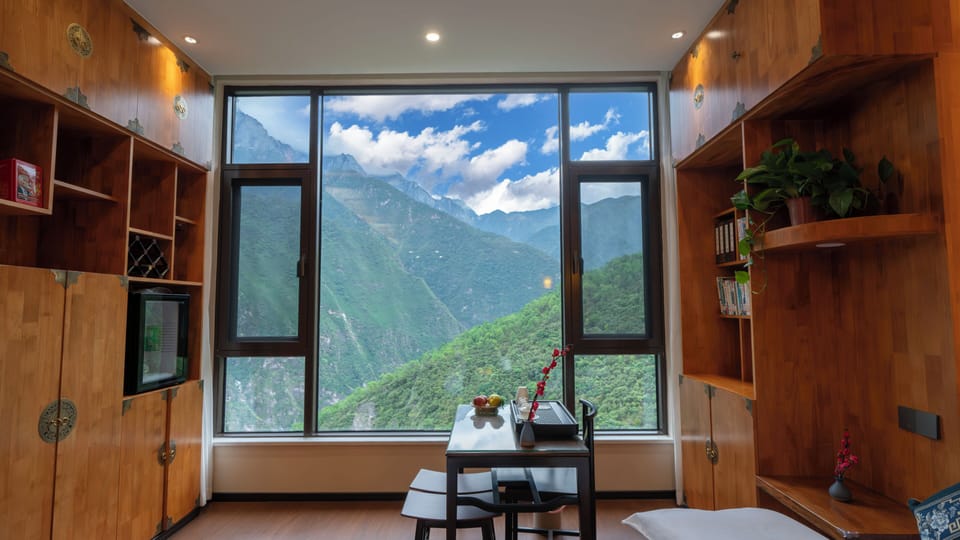 Romantic Double Room, Balcony | Living area