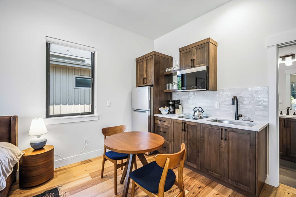 18233 Forestbrook-64