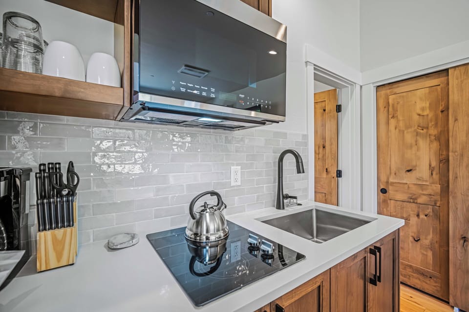 18233 Forestbrook-66