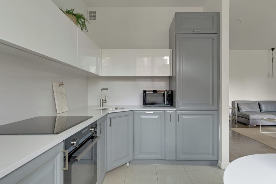 Family Apartment, Balcony, Courtyard View | Private kitchen | Coffee/tea maker, electric kettle, highchair, griddle