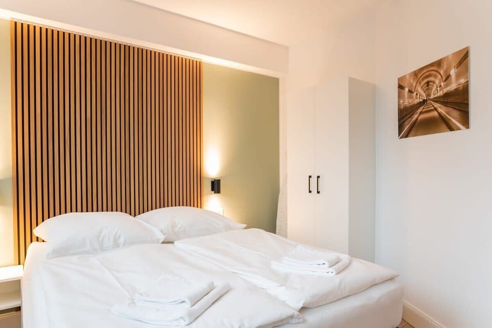 Schlafzimmer mit Doppelbett