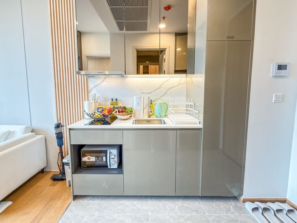 Apartment, 1 Bedroom, Balcony, Garden View | Interior