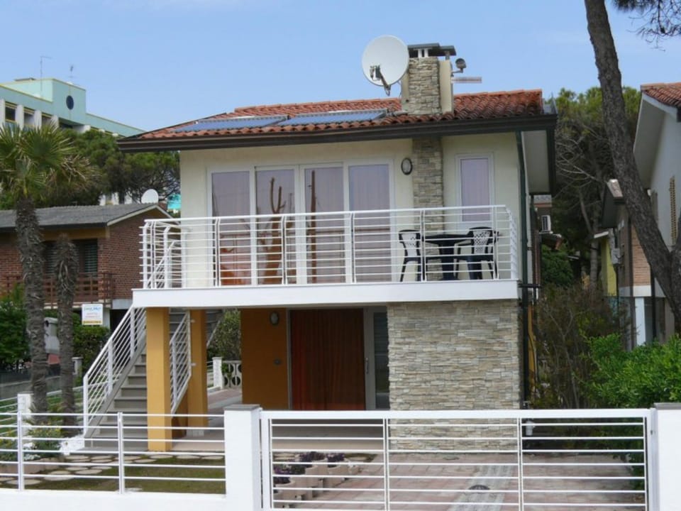 Apartment, 1 Bedroom, Patio, Garden View | Balcony