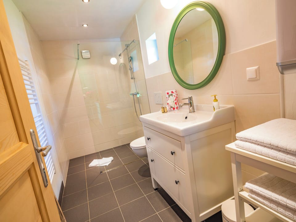 Apartment | Bathroom