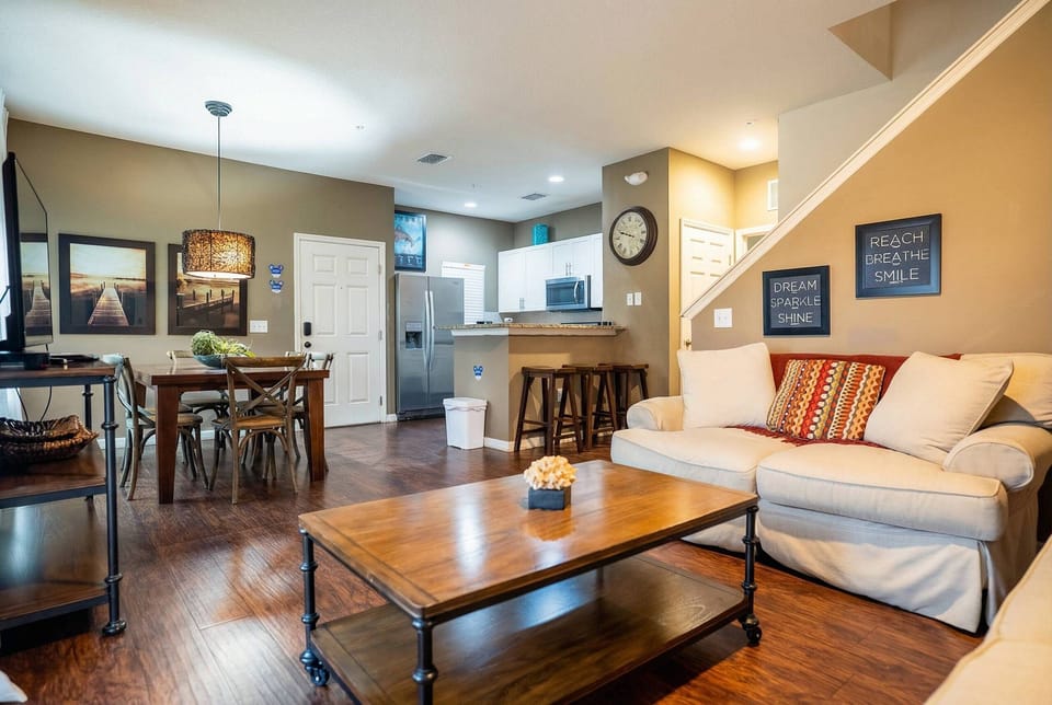 Communal lounge / TV room,Living Room