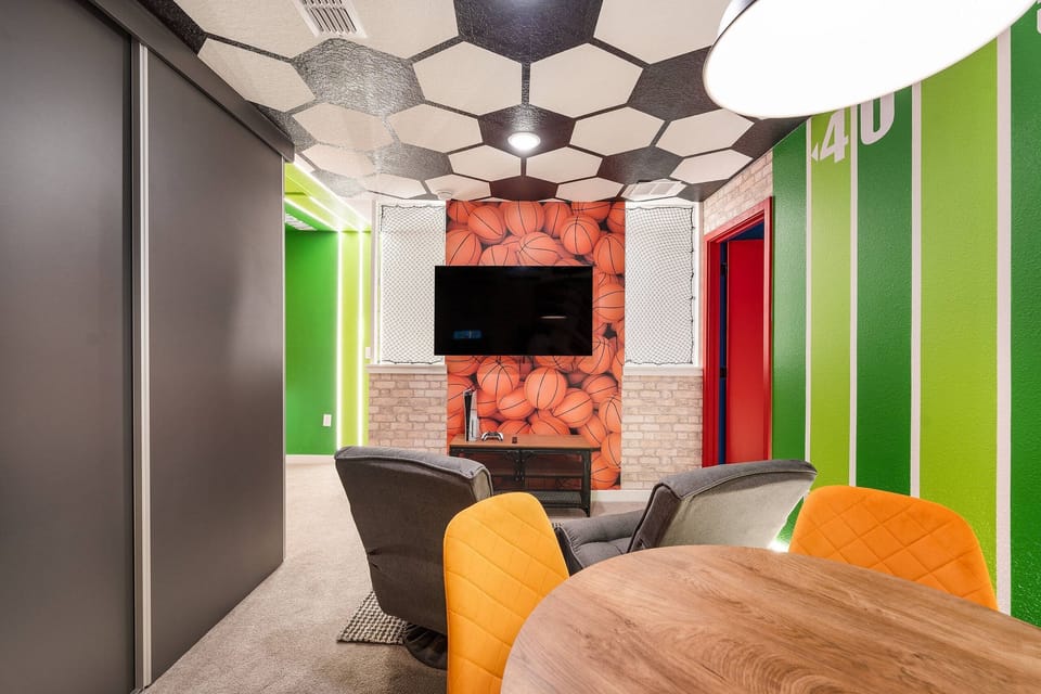 Communal lounge / TV room