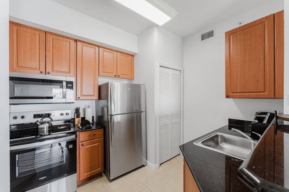 Kitchen or kitchenette