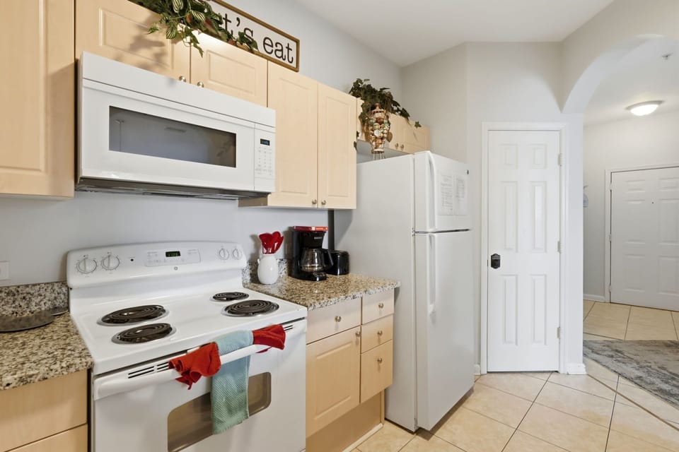 Bright kitchen with plenty of counter space for easy vacation cooking.