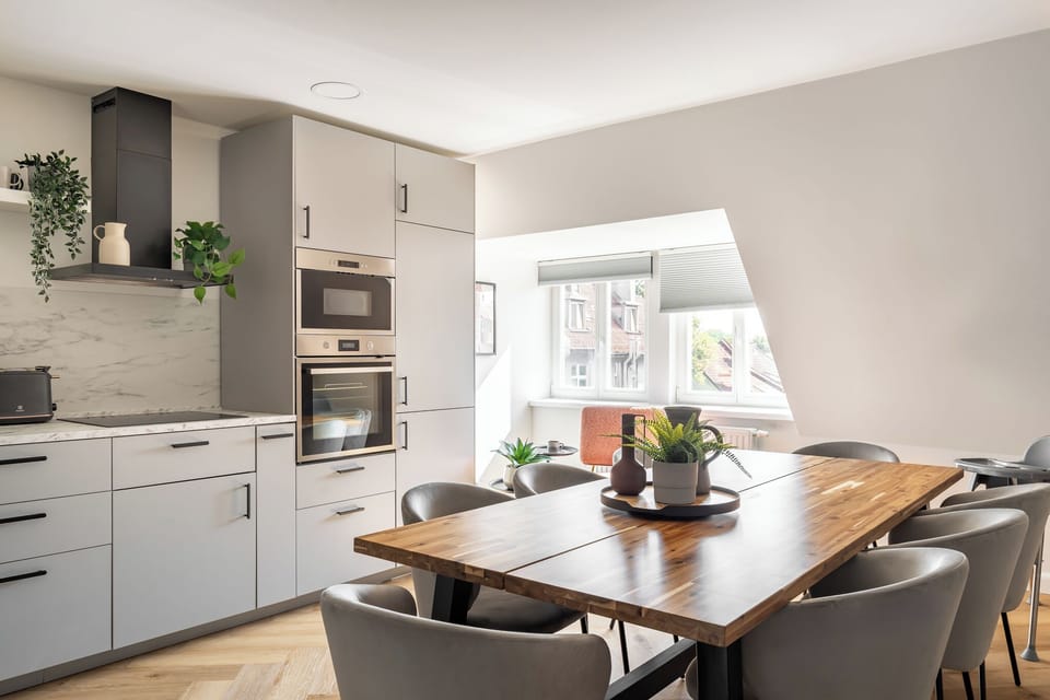 Deluxe Apartment, City View, Beachside | Private kitchen | Coffee/tea maker, electric kettle, toaster, highchair