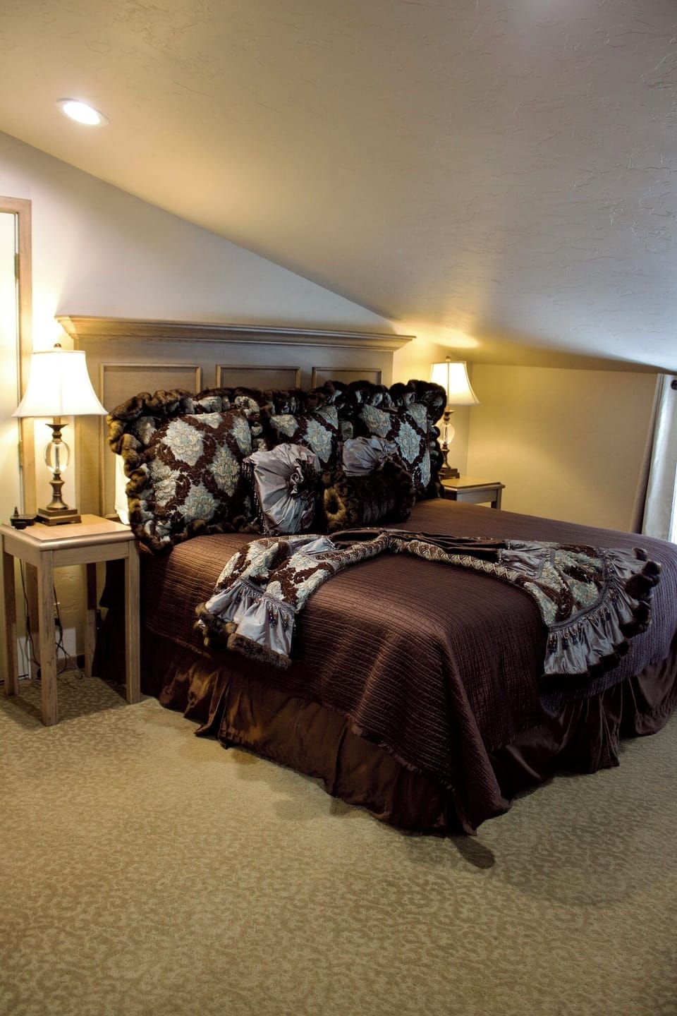 Diamond20Bedroom2013