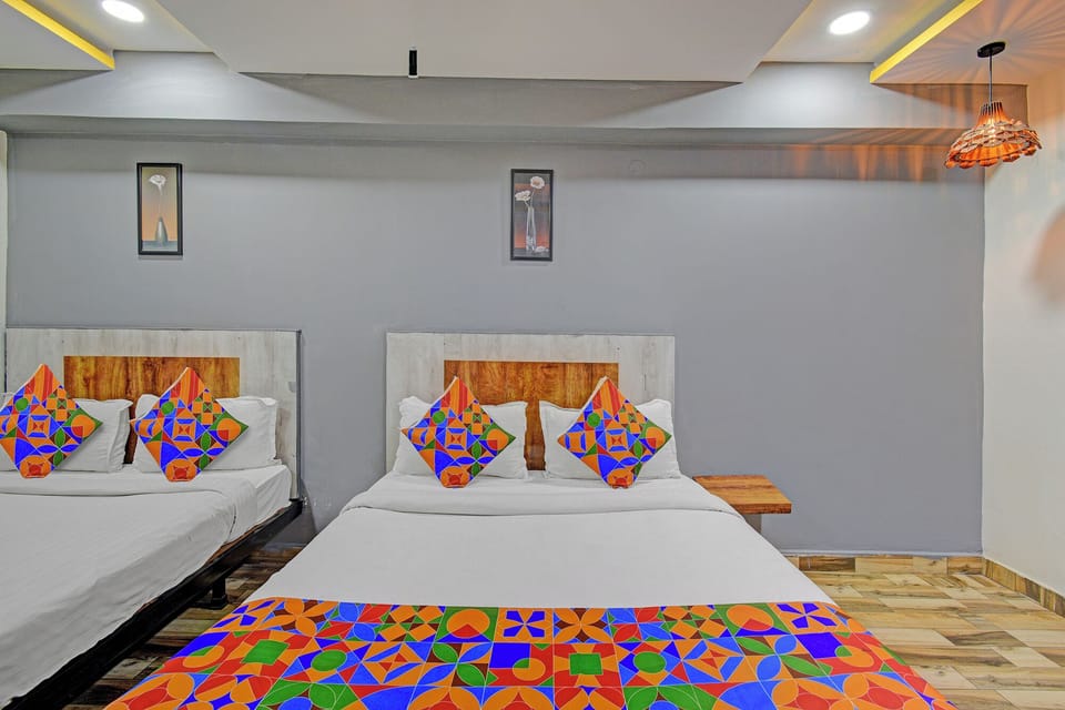 Family Room | Egyptian cotton sheets, premium bedding, in-room safe, desk