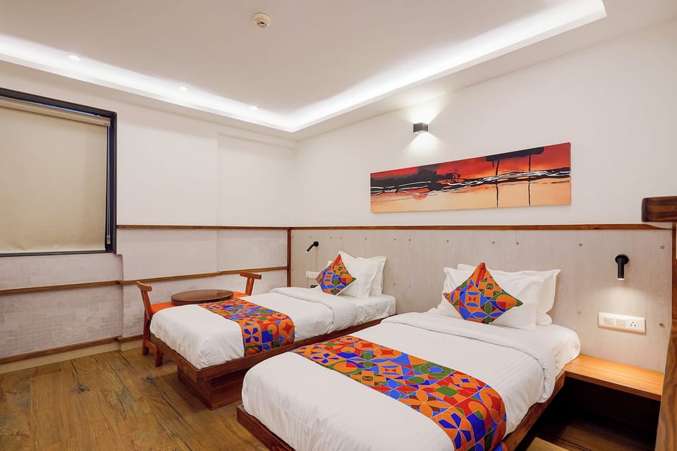 Egyptian cotton sheets, premium bedding, in-room safe, desk