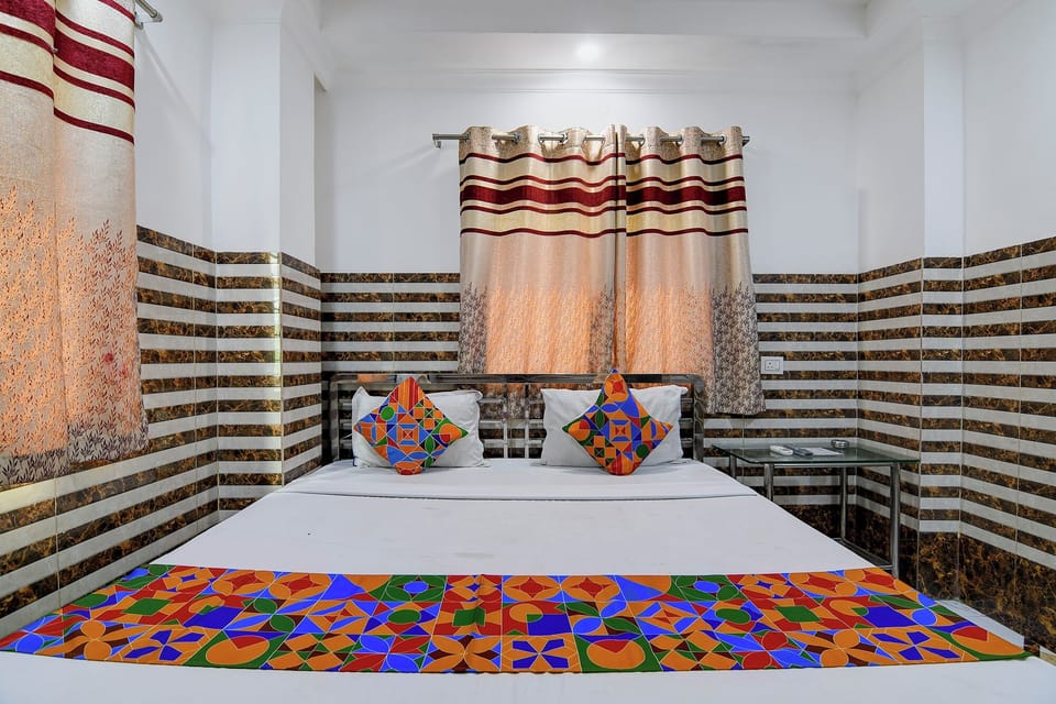 Premium Room | Egyptian cotton sheets, premium bedding, in-room safe, desk