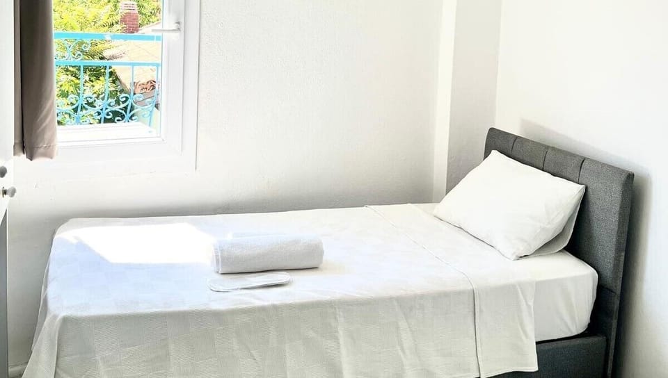 Standard Single Room | Premium bedding, free WiFi
