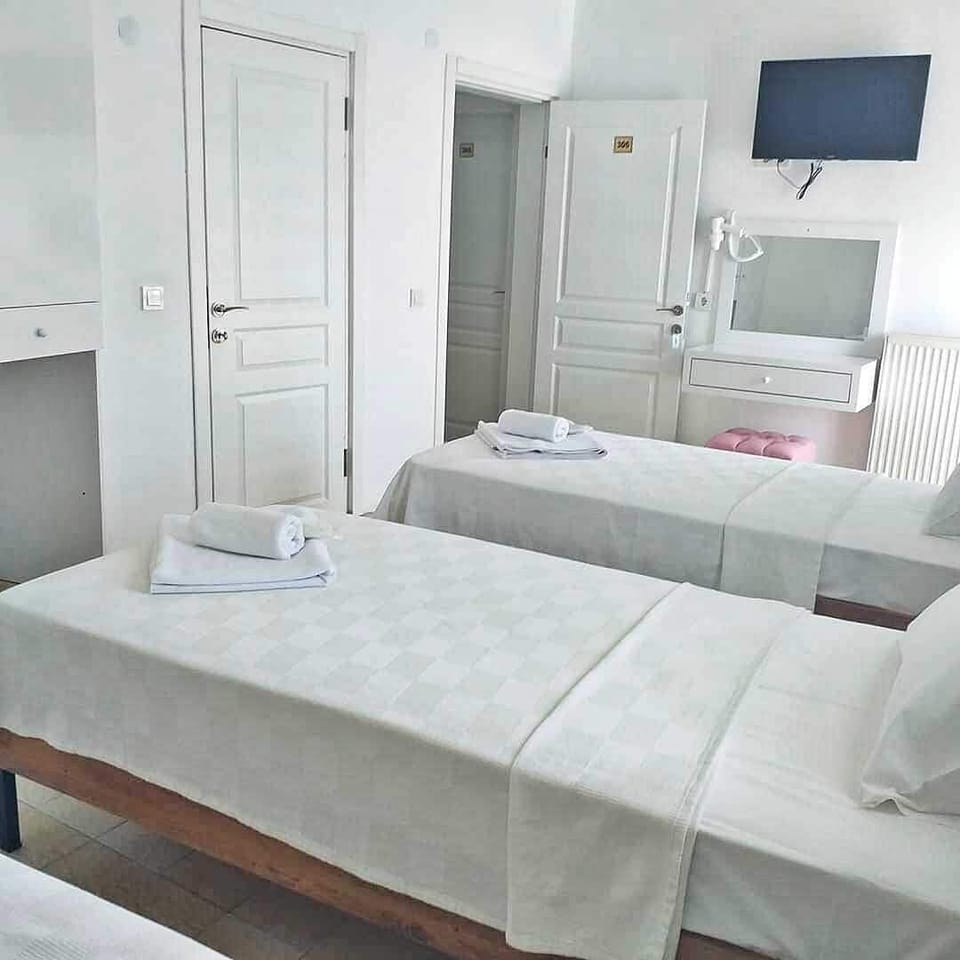 Standard Room, Balcony | Premium bedding, free WiFi