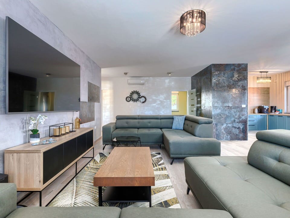 Apartment, Balcony, Coast, Hotel, Resort, Seaside Resort, Resort Town, Bay, Penthouse Apartment