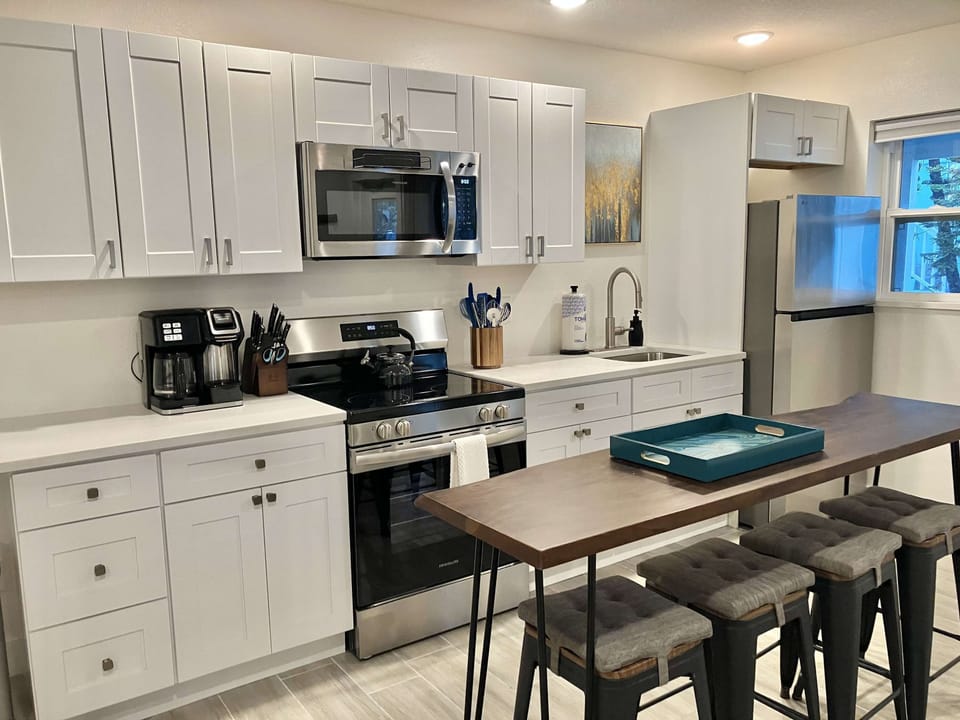 Kitchen - Suite 2