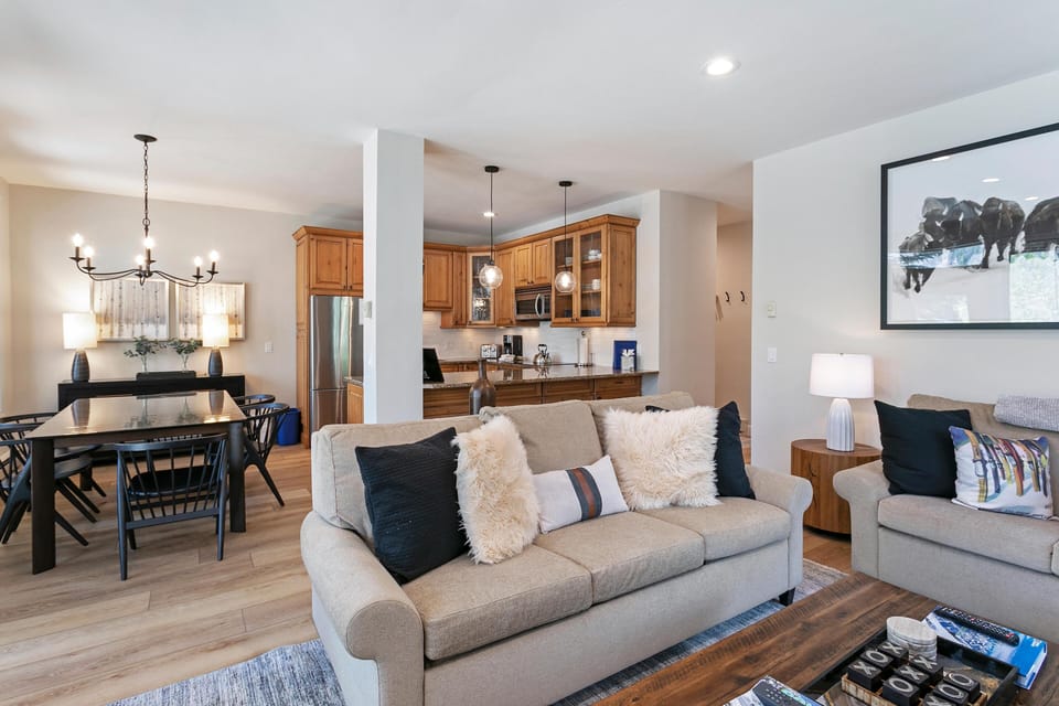 Condo, Multiple Beds (Sun Vail 11B, 3BD condo) | Living area