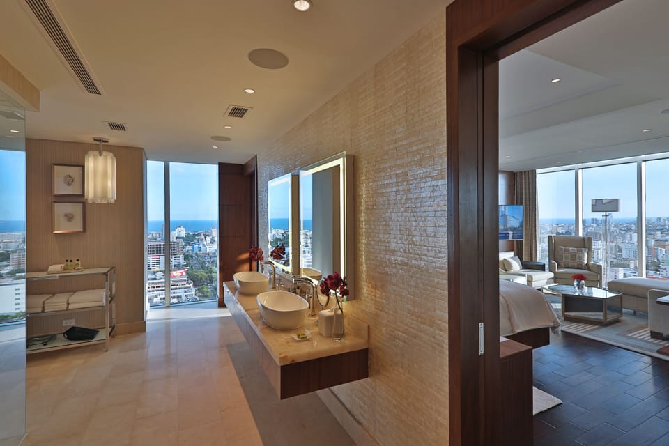 Presidential Suite, 1 Twin Bed | Bathroom | Separate tub and shower, deep soaking tub, rainfall showerhead